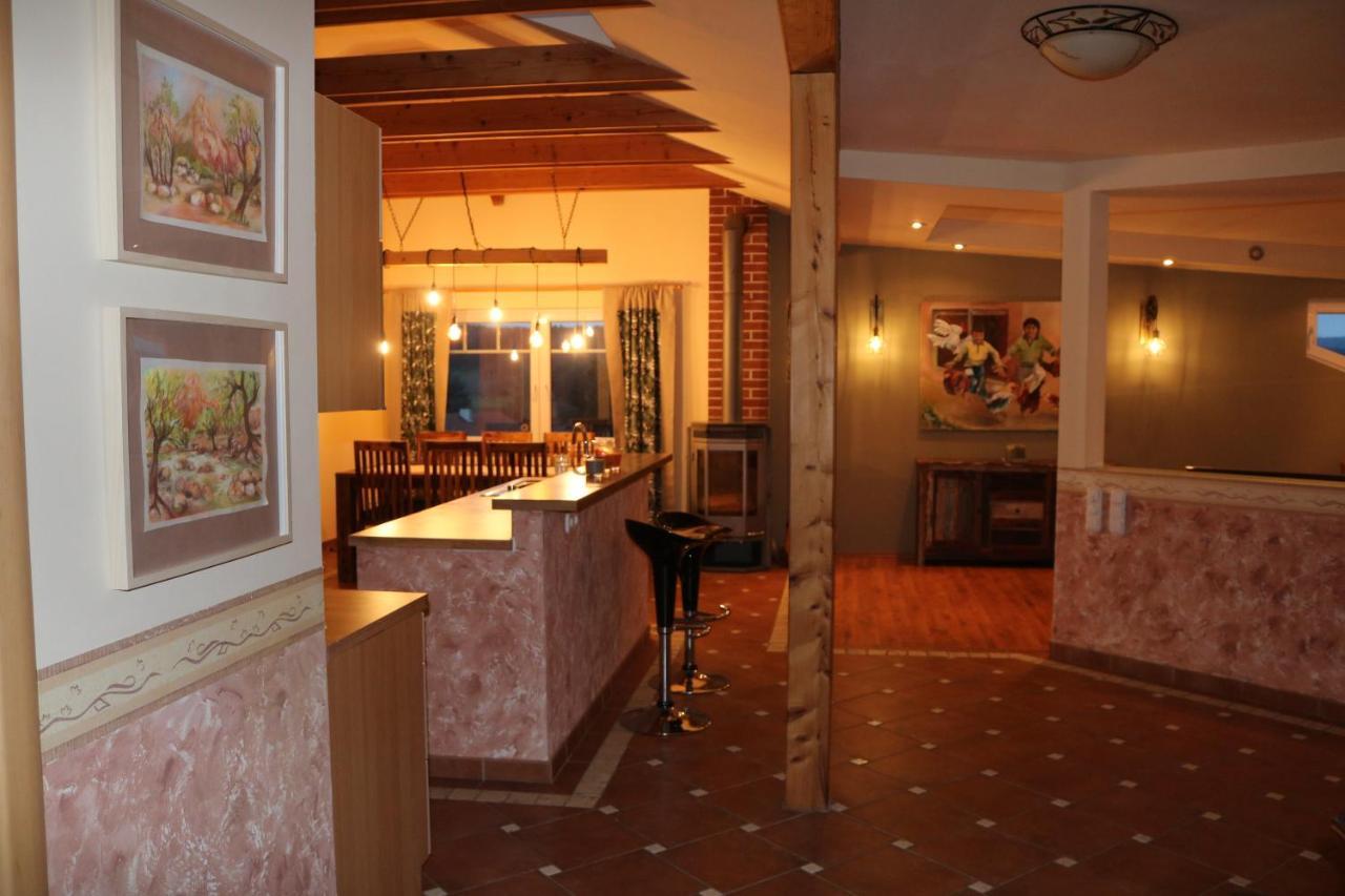 Helle, Offene Dachgeschosswohnung Mit Terrasse Oberloisdorf Εξωτερικό φωτογραφία