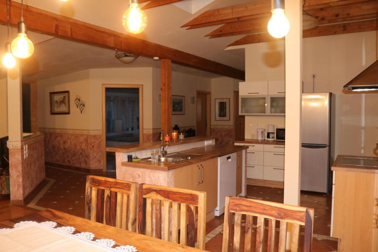 Helle, Offene Dachgeschosswohnung Mit Terrasse Oberloisdorf Εξωτερικό φωτογραφία