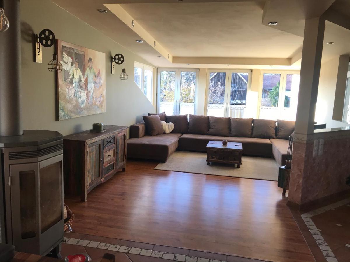 Helle, Offene Dachgeschosswohnung Mit Terrasse Oberloisdorf Εξωτερικό φωτογραφία
